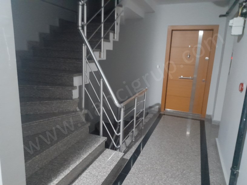 GÜRPINAR MERKEZDE SATILIK 2+1 DAİRE