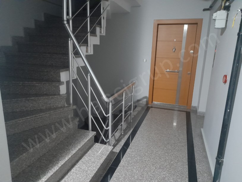 GÜRPINAR MERKEZDE SATILIK 2+1 DAİRE