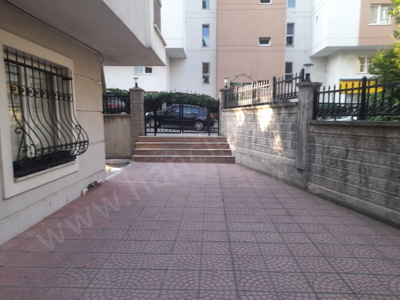 GÜRPINAR MERKEZDE SATILIK 2+1 DAİRE