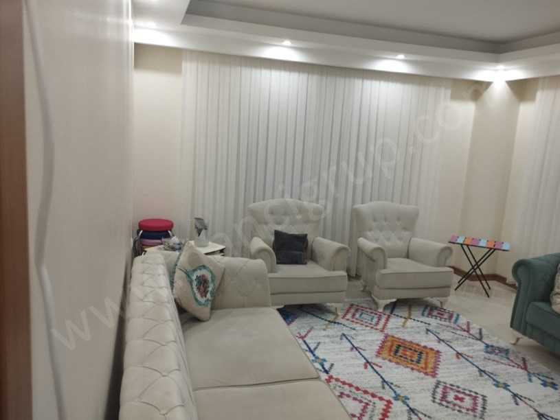 BEYLİKDÜZÜ YAKUPLU  2+1 BAHÇE KATI TERASLI SATILIK DAİRE