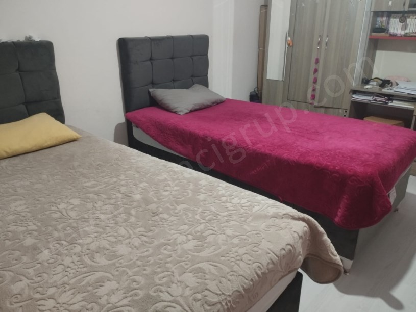 BEYLİKDÜZÜ YAKUPLU  2+1 BAHÇE KATI TERASLI SATILIK DAİRE