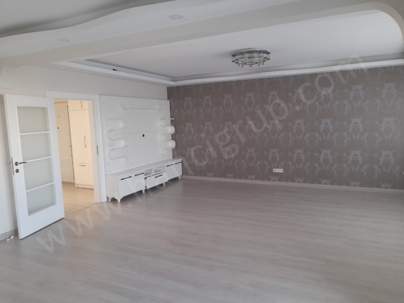İHLAS MARMARA EVLERİNDE FUL YAPILI SATILIK 3+1 DAİRE