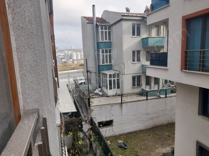BEYLİKDÜZÜ YAKUPLUDA GENİŞ SATILIK 2+1 DAİRE