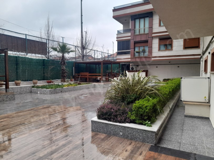 KAVAKLI MERKEZDE SİTE İÇERİSİNDE GENİŞ DUBLEKS SATILIK DAİRE 