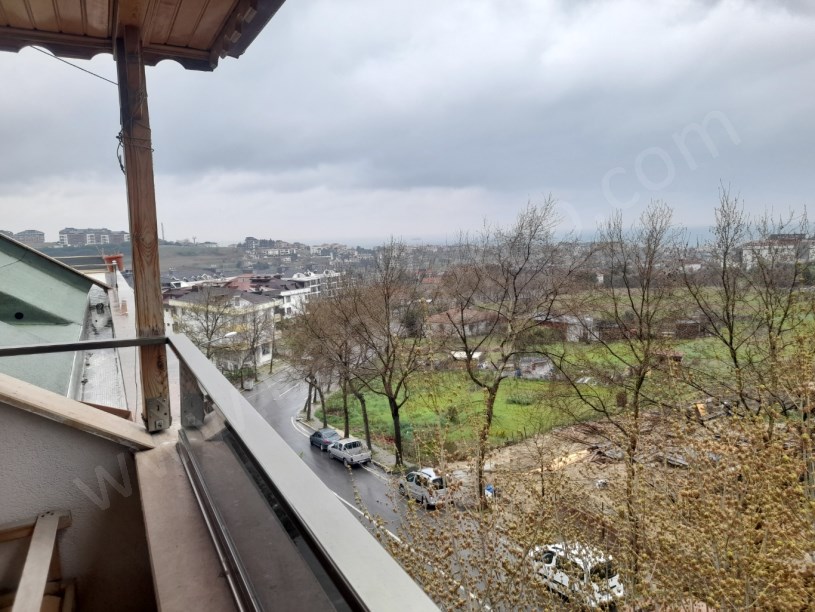 KAVAKLI MERKEZDE SİTE İÇERİSİNDE GENİŞ DUBLEKS SATILIK DAİRE 