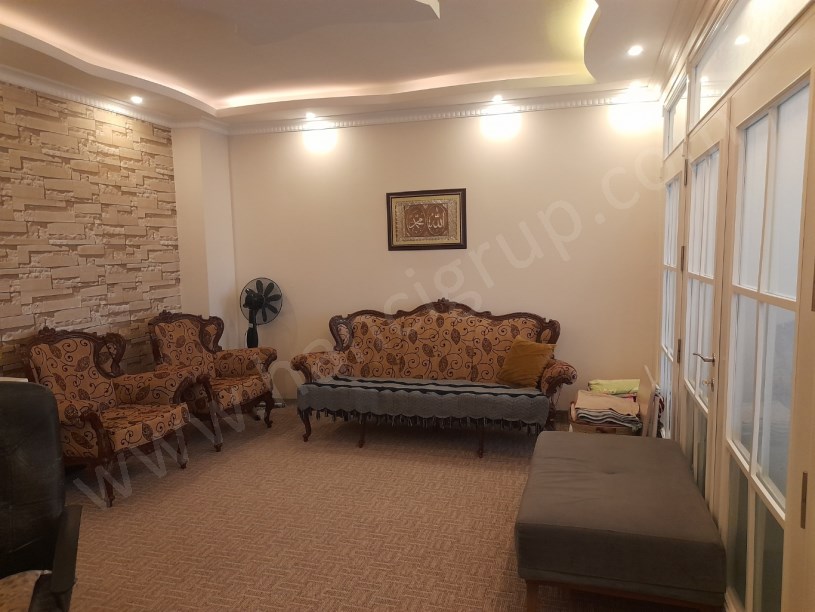 KAVAKLI MERKEZDE SİTE İÇERİSİNDE GENİŞ DUBLEKS SATILIK DAİRE 
