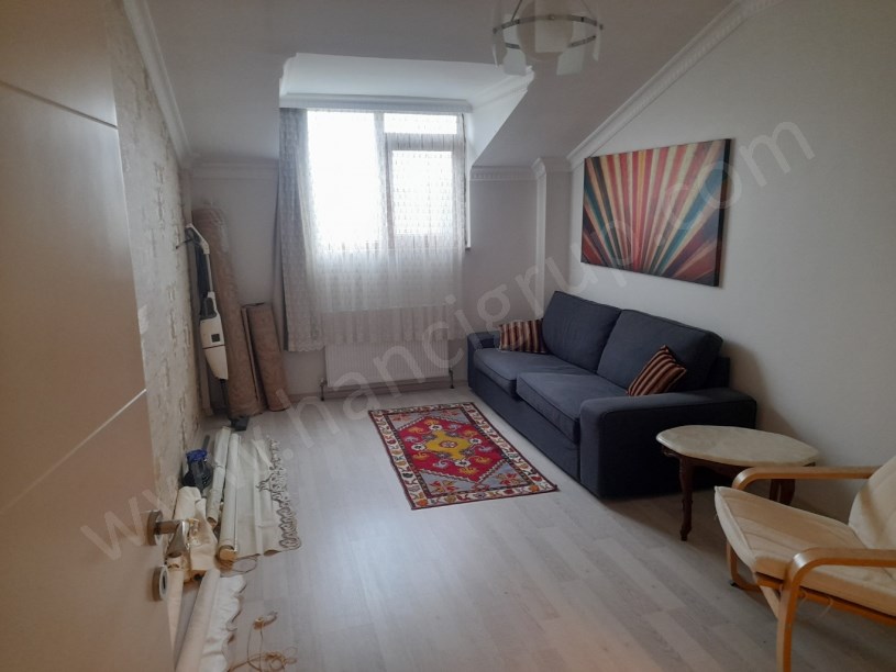 KAVAKLI MERKEZDE SİTE İÇERİSİNDE GENİŞ DUBLEKS SATILIK DAİRE 
