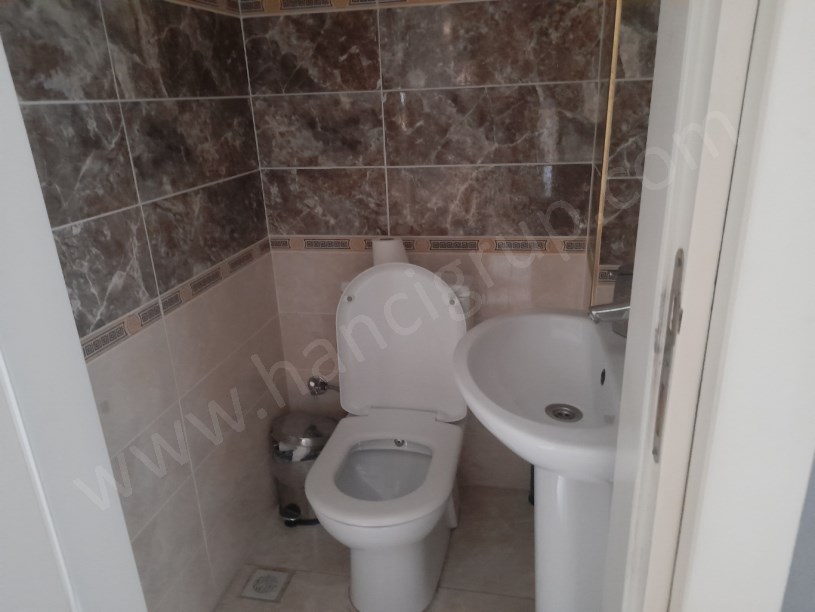 METROBÜSE YAKIN KİRALIK DUBLEKS 2+1 İŞYERİ OFİS