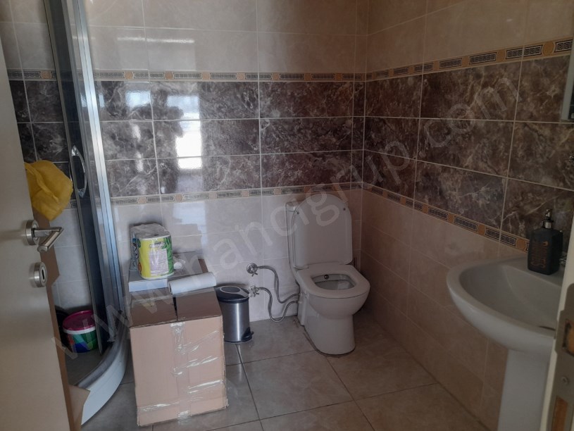 METROBÜSE YAKIN KİRALIK DUBLEKS 2+1 İŞYERİ OFİS