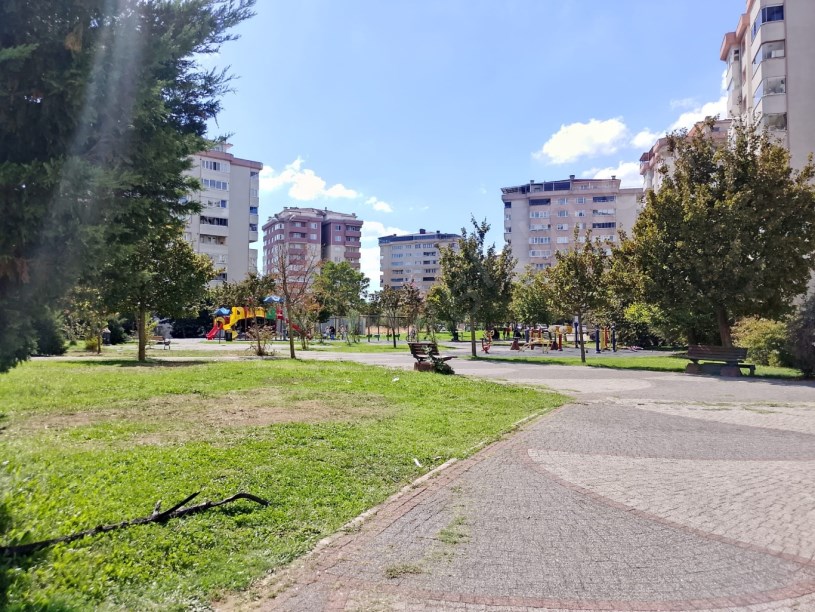 BEYLİKDÜZÜ GELİŞİM SİTESİNDE GÜNEY CEPHE SATILIK 3+1 DAİRE