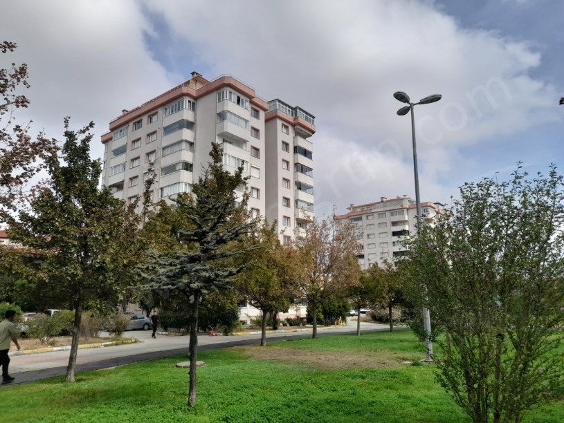 BEYLİKDÜZÜ GELİŞİM SİTESİNDE GÜNEY CEPHE SATILIK 3+1 DAİRE