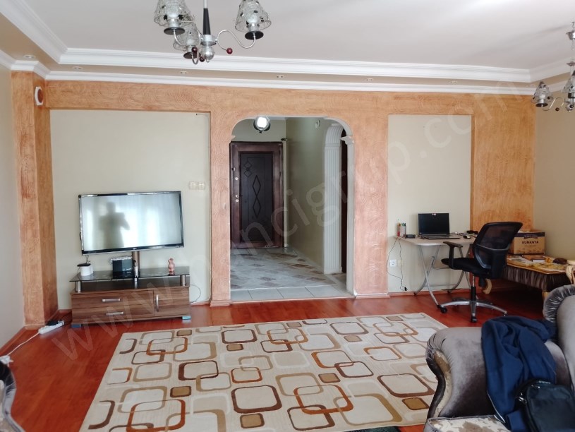 BEYLİKDÜZÜ GELİŞİM SİTESİNDE GÜNEY CEPHE SATILIK 3+1 DAİRE