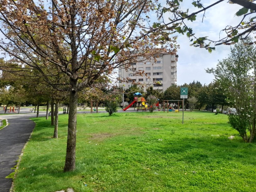 BEYLİKDÜZÜ GELİŞİM SİTESİNDE GÜNEY CEPHE SATILIK 3+1 DAİRE
