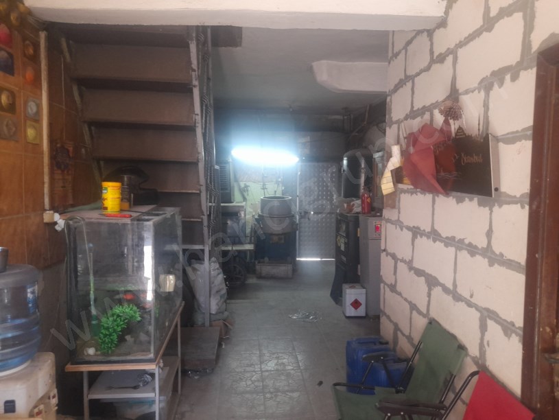 YENİKAPI DA SATILIK KOMPLE BİNA VE ARSASI