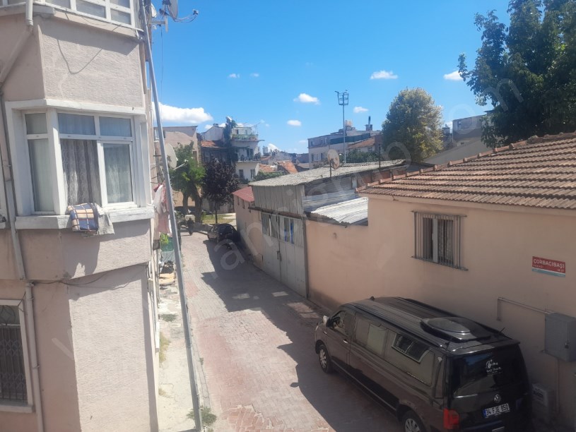 YENİKAPI DA SATILIK KOMPLE BİNA VE ARSASI