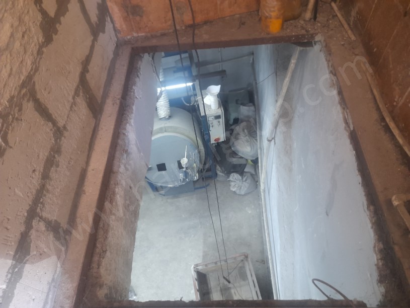 YENİKAPI DA SATILIK KOMPLE BİNA VE ARSASI