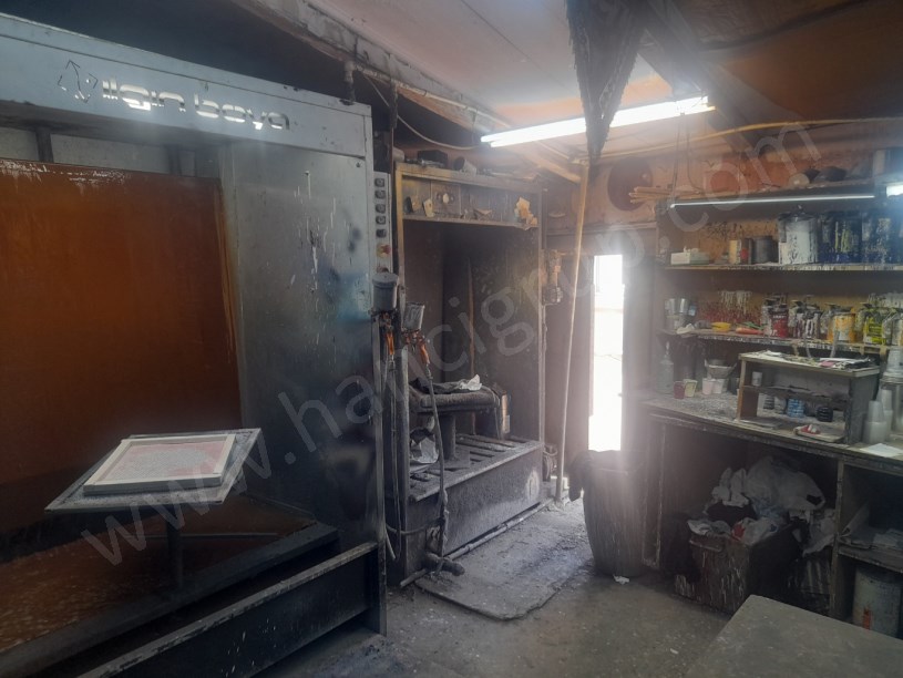 YENİKAPI DA SATILIK KOMPLE BİNA VE ARSASI