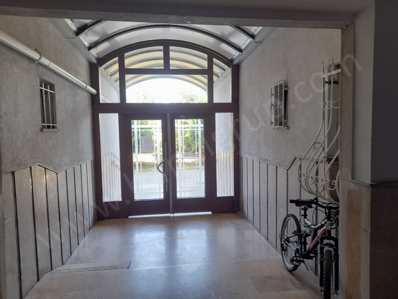 BEYLİKDÜZÜ KARDELEN SİTESİNDE SATILIK 3+1 DAİRE