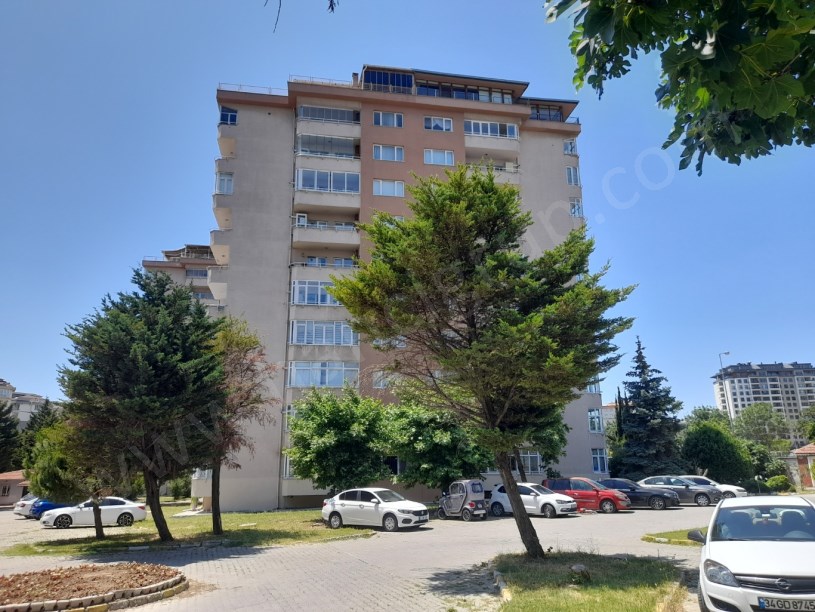 BEYLİKDÜZÜ KARDELEN SİTESİNDE SATILIK 3+1 DAİRE