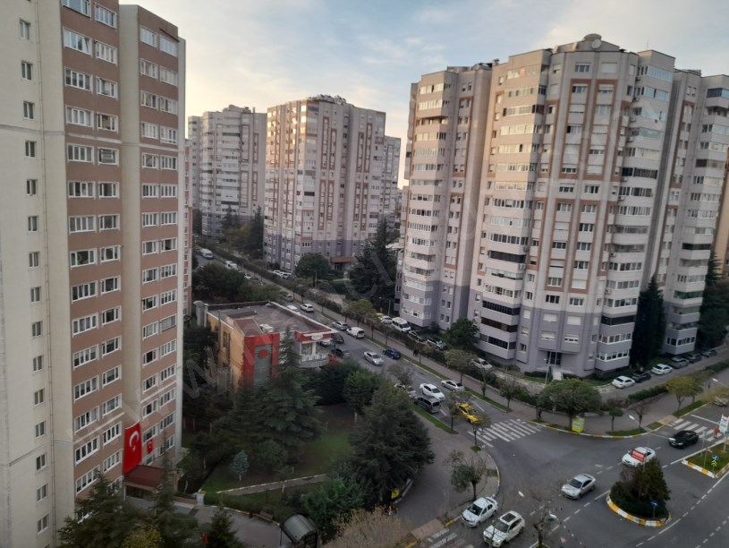 ADNAN KAHVECİ MAHALLESİNDE SATILIK 3+1 DAİRE