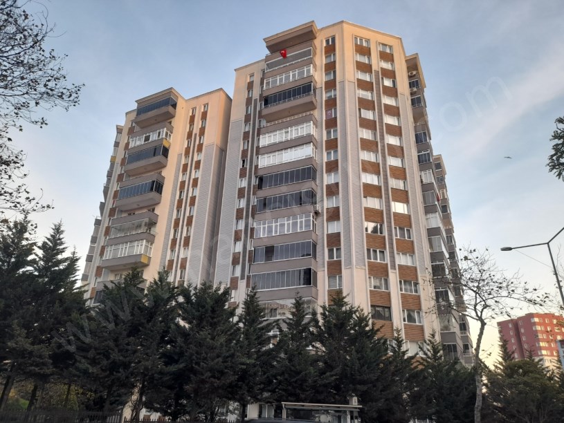 ADNAN KAHVECİ MAHALLESİNDE SATILIK 3+1 DAİRE