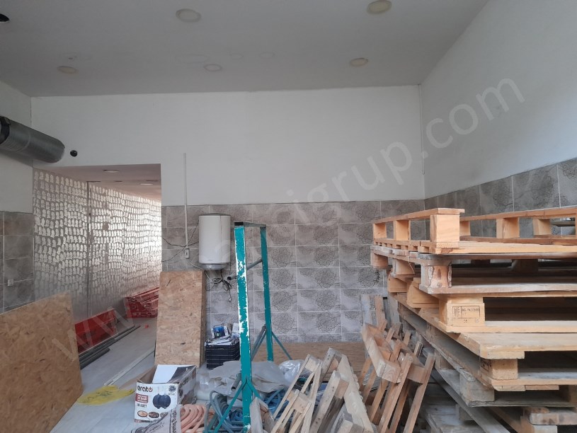 ESENYURT NECİP FAZIL KISAKÜREK CAD. KİRALIK DEPOLU DÜKKAN