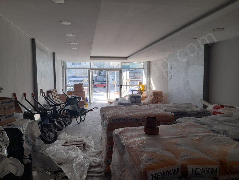 ESENYURT NECİP FAZIL KISAKÜREK CAD. KİRALIK DEPOLU DÜKKAN