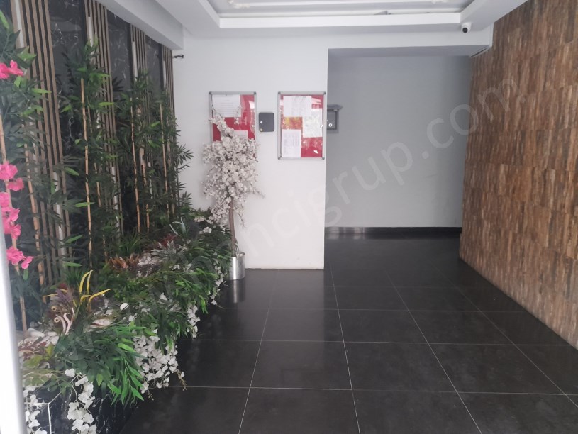 ESENYURT METROBÜSE YAKIN KİRALIK EŞYALI 1+1 DAİRE