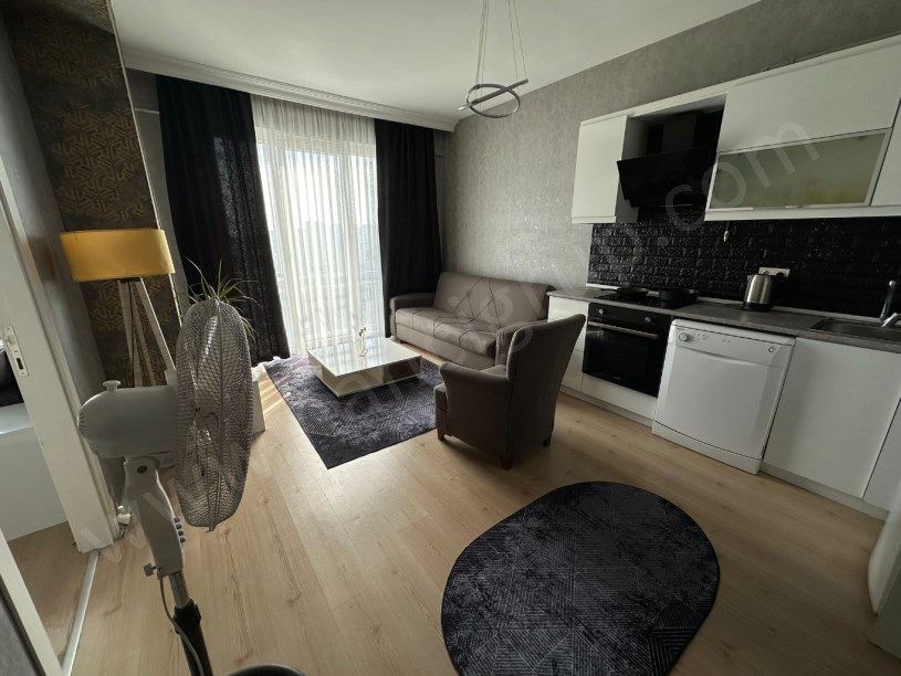 ESENYURT METROBÜSE YAKIN KİRALIK EŞYALI 1+1 DAİRE