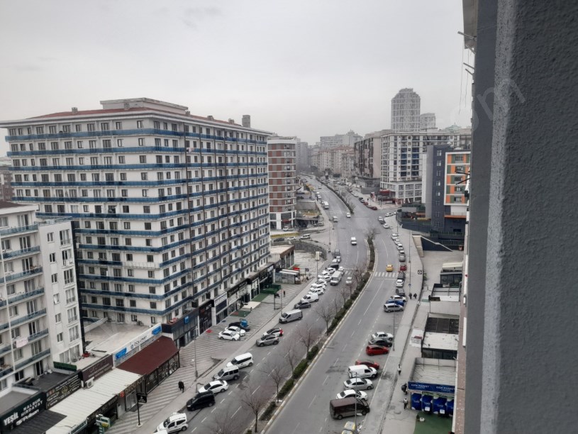 ESENYURT METROBÜSE YAKIN KİRALIK EŞYALI 1+1 DAİRE
