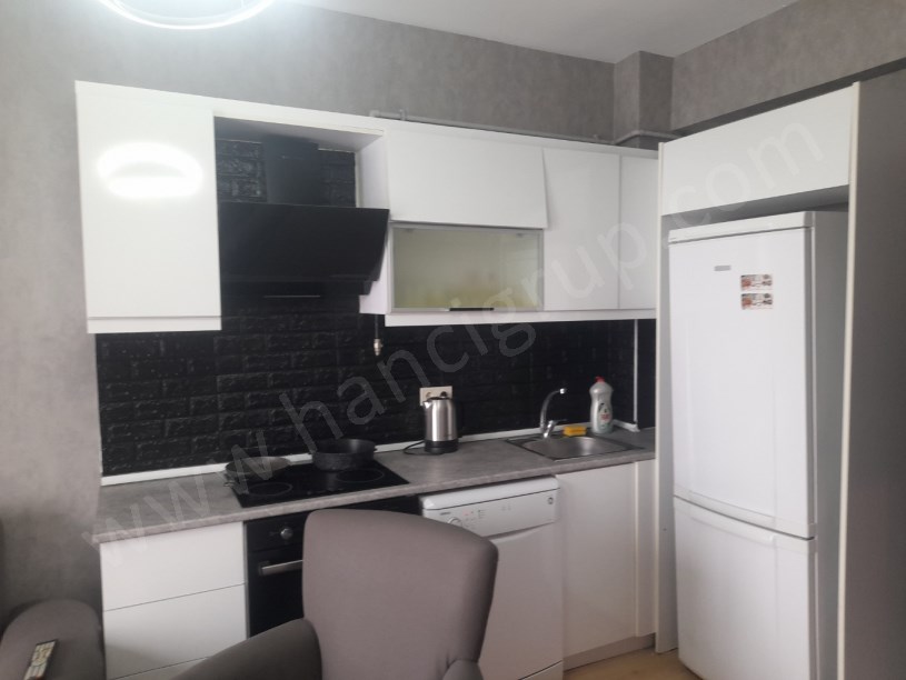 ESENYURT METROBÜSE YAKIN KİRALIK EŞYALI 1+1 DAİRE