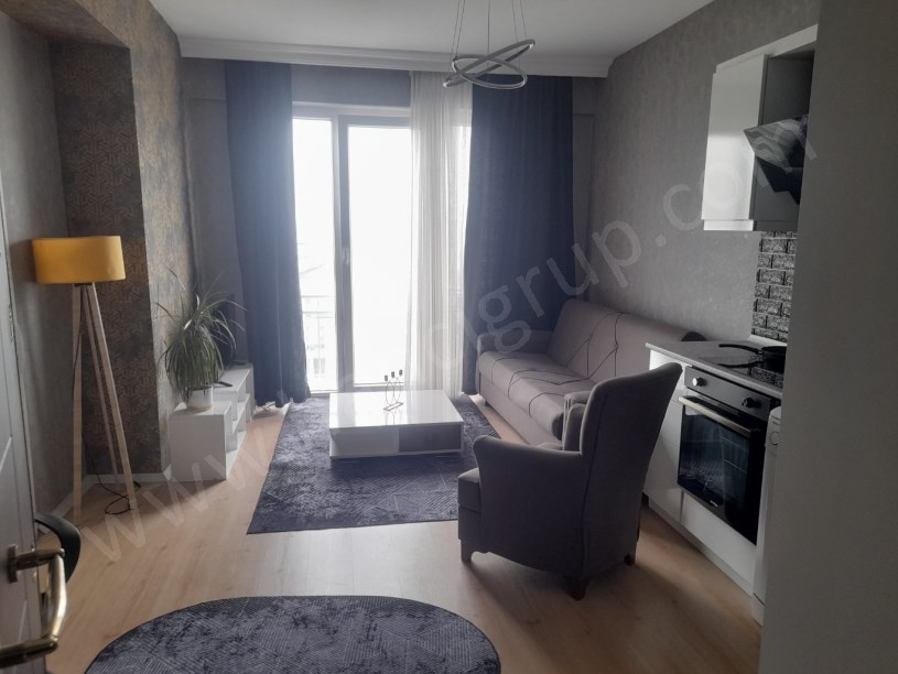 ESENYURT METROBÜSE YAKIN KİRALIK EŞYALI 1+1 DAİRE