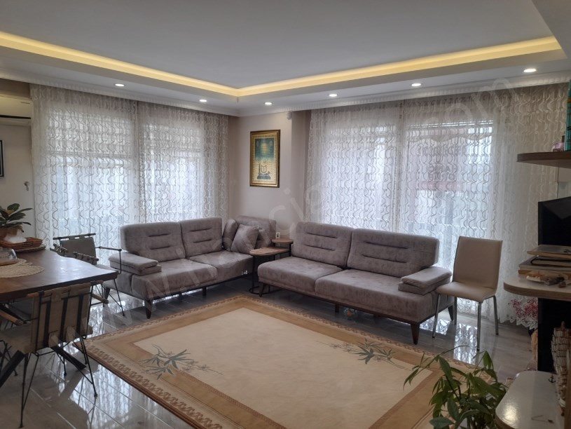 EKİNOBA MAHALLESİNDE E 5 KARAYOLUNA YAKIN KONUMDA SATILIK 2+1 DAİRE