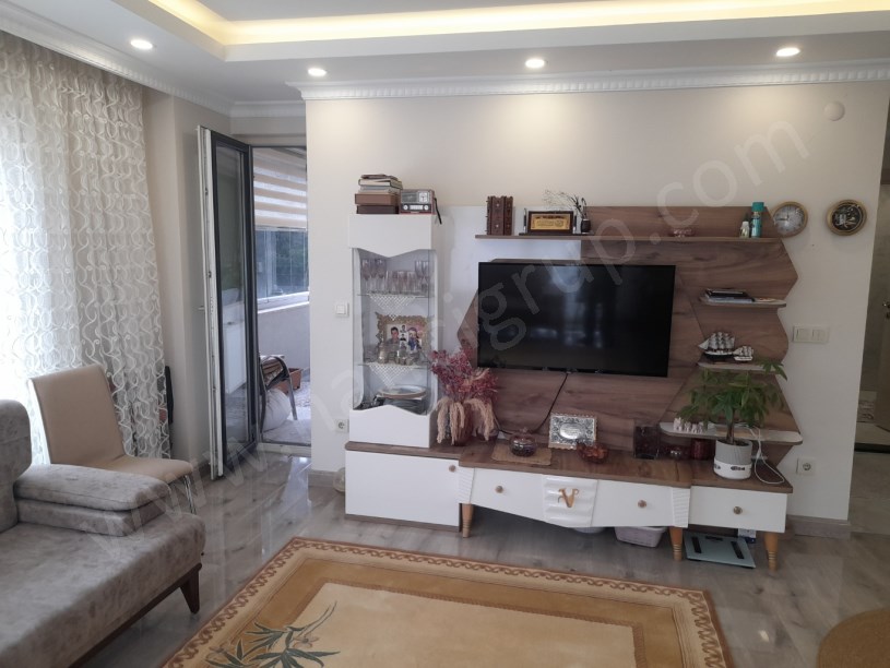 EKİNOBA MAHALLESİNDE E 5 KARAYOLUNA YAKIN KONUMDA SATILIK 2+1 DAİRE