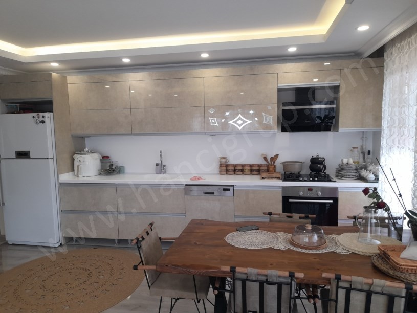 EKİNOBA MAHALLESİNDE E 5 KARAYOLUNA YAKIN KONUMDA SATILIK 2+1 DAİRE