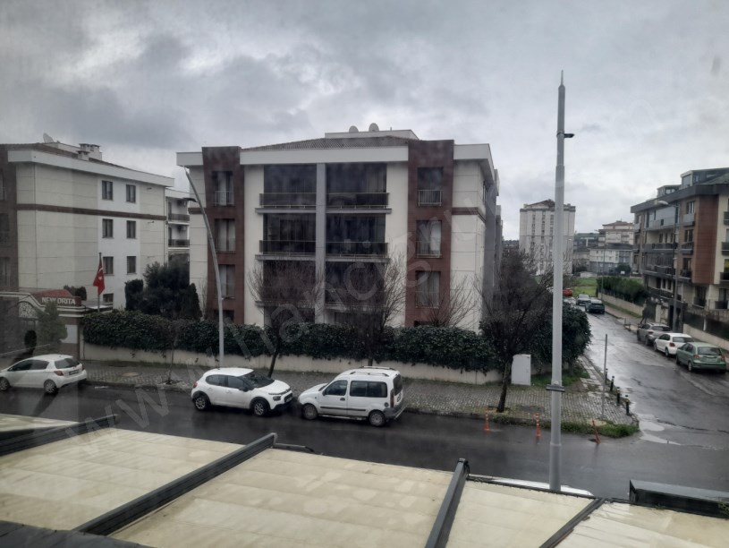 EKİNOBA MAHALLESİNDE E 5 KARAYOLUNA YAKIN KONUMDA SATILIK 2+1 DAİRE