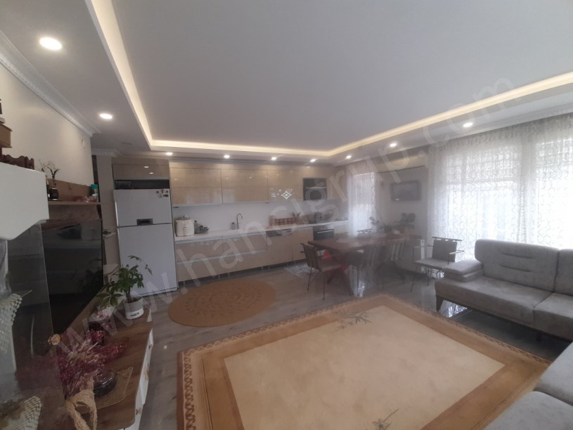 EKİNOBA MAHALLESİNDE E 5 KARAYOLUNA YAKIN KONUMDA SATILIK 2+1 DAİRE