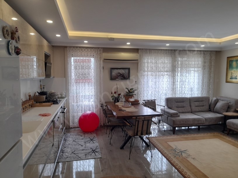EKİNOBA MAHALLESİNDE E 5 KARAYOLUNA YAKIN KONUMDA SATILIK 2+1 DAİRE