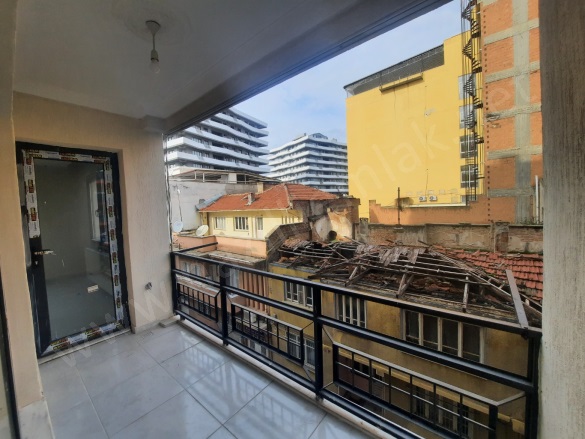 Yeni Mah. Nazilli Satılık Daire |  3+1 Oda | 170M2 4.000.000Tl  Krediye Uygun  | 2. Kat | Doğalgaz(Kombi) Resim-5