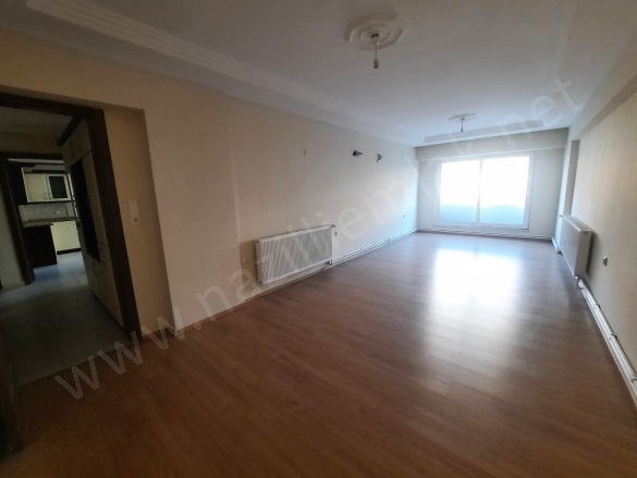 Zafer Mah. Nazilli Satılık Daire |  4+1 Oda | 190M2 5.000.000Tl  Krediye Uygun  | 2. Kat | Doğalgaz(Kombi) | 2 Banyo | 4 Yatak Odası Resim-4