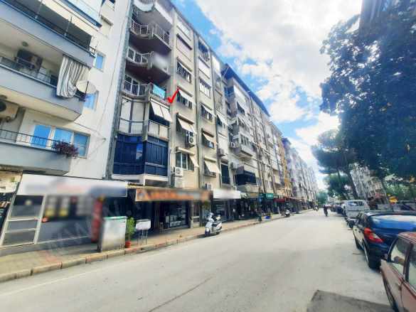 Şehir Merkezinde Cadde Üzeri Ara Kat 3+1 Satılık Daire Nazilli Altıntaş Mah