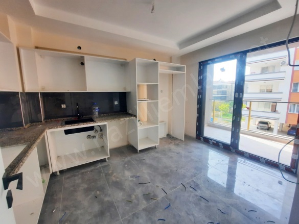 Yeşil Mah. Nazilli Satılık Daire |  2+1 Oda | 95M2 3.600.000Tl  Krediye Uygun  | 2. Kat | Doğalgaz(Kombi) | 1 Banyo | 2 Yatak Odası Resim-3