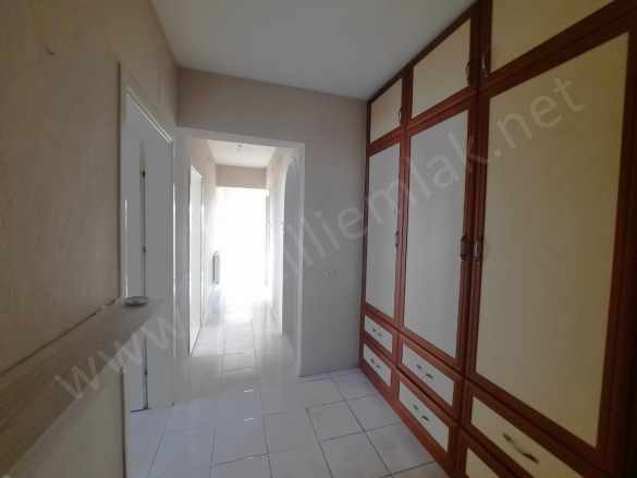 Zaferde Doğalgaz Kombili Güney Cephe 3 Kat 3+1 Kiralık Daire Nazilli Zafer Mah