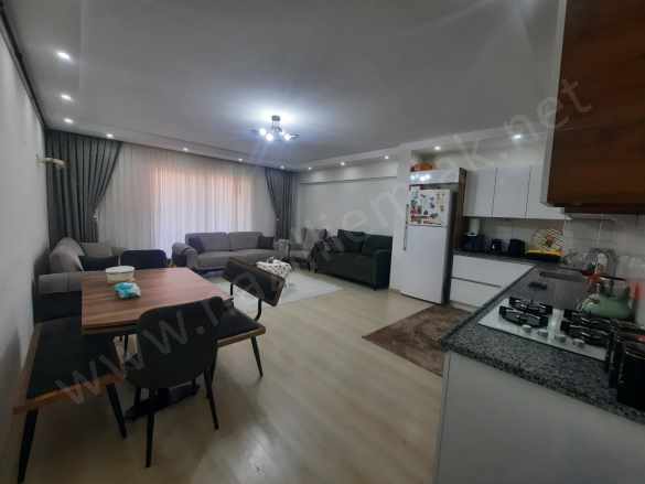 Yeni Mahallede Komple Eşyalı Doğalgazlı 2+1 Ara Kat Kiralık Daire Nazilli