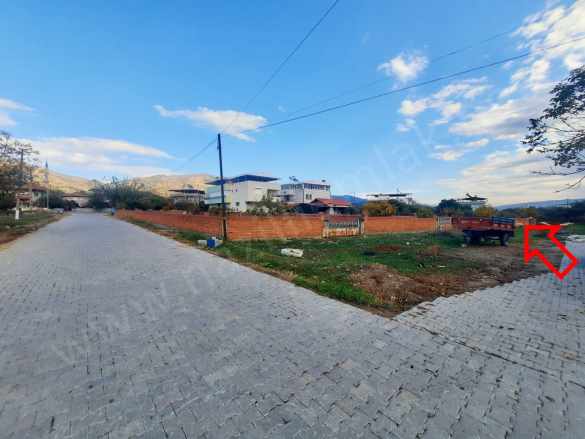 Pamukörende Güney Cepheli Etrafı Çevrili Satılık Arsa Kuyucak Pamukören Mah