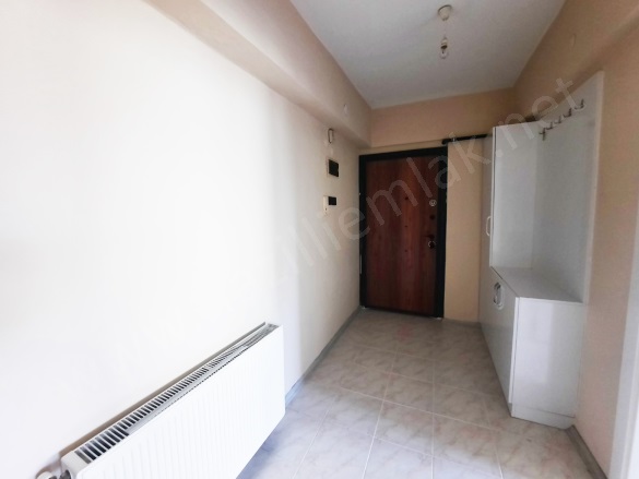 Yeni Mah. Nazilli Kiralık Daire |  3+1 Oda | 135M2 Aylık 19.000Tl | 3. Kat | Doğalgaz(Kombi) | 1 Banyo | 3 Yatak Odası Resim-2