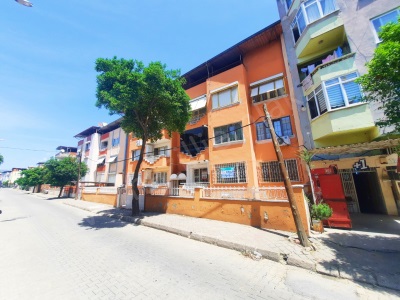Cumhuriyette Doğalgaz Kombili 1 Kat 3+1 Kiralık Daire Nazilli Cumhuriyet Mah