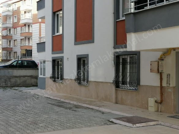 Cumhuriyet Mah. Turhal Satılık Daire |  90M2 1.650.000Tl | Kat Kaloriferi Resim-4