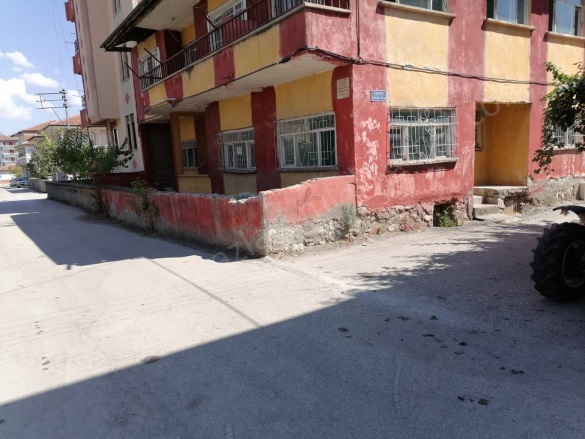 Yunus Emre Mah. Turhal Satılık Müstakil Ev |  201M2 1.600.000Tl | Soba Resim-4