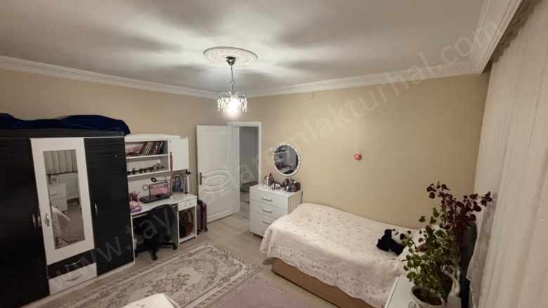 225 M2 Fatih Mah Dogalgazlı Bahçeli Ev Satılık Müstakil Turhal Ağcaşar Köyü